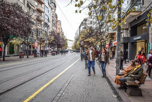 commercial-street-clothing-25544325