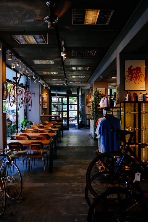 commercial-street-clothing-2w77459